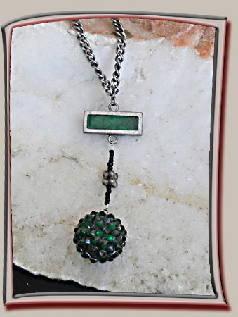 green sparkle ball necklace